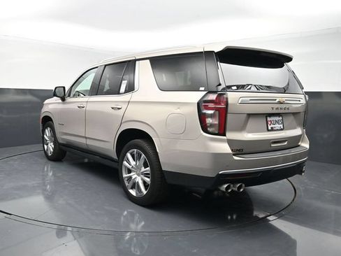 Used 2021 Chevrolet Tahoe High Country w/ Premium Package AWD/4WD image 7