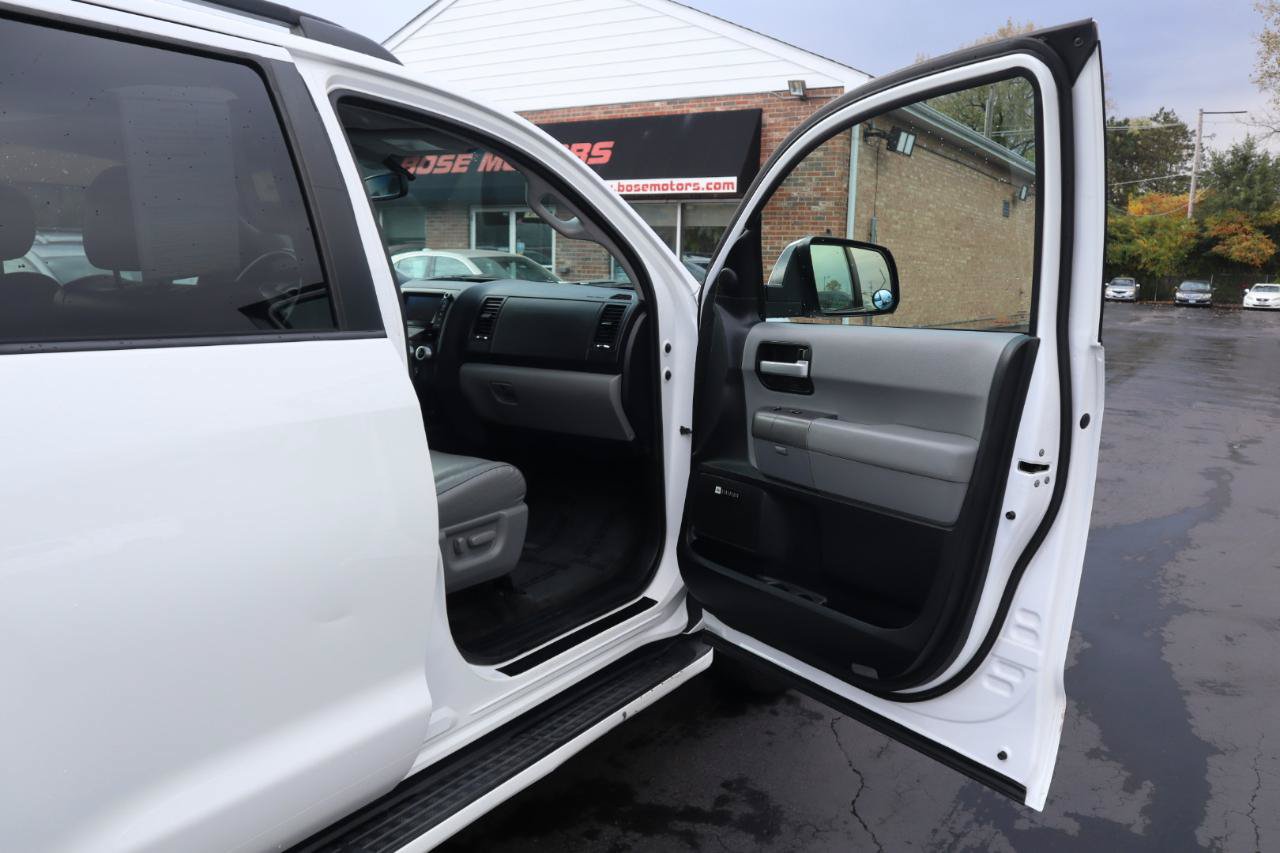 Used 2013 Toyota Sequoia Limited AWD/4WD image 10