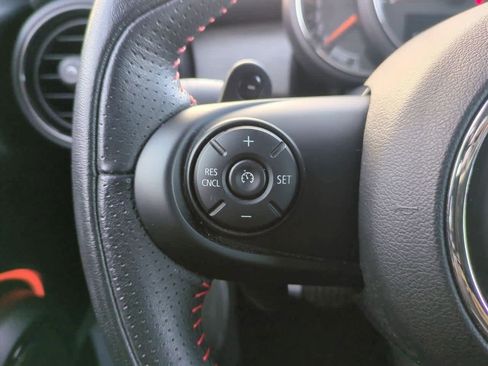 Used 2017 MINI Cooper S image 24