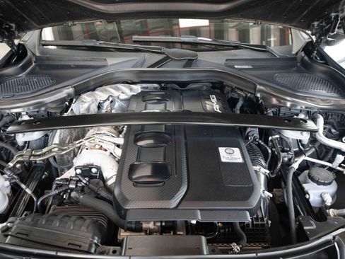 Used 2025 Mercedes-Benz GLC 43 AMG 4MATIC image 32