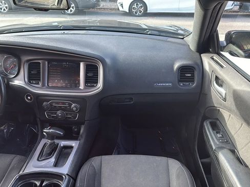 Used 2019 Dodge Charger SXT w/ Blacktop Package image 14