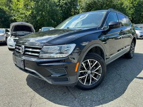 Used 2020 Volkswagen Tiguan SE AWD/4WD image 1