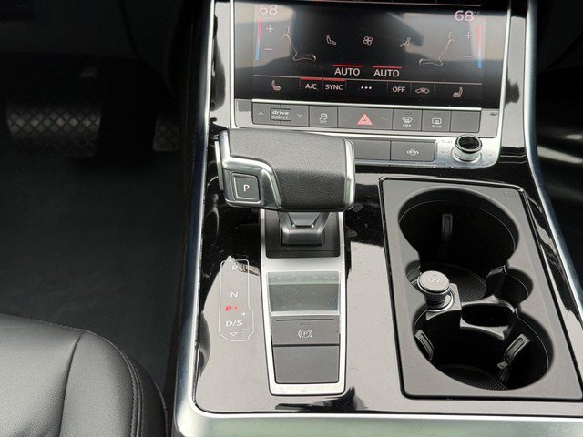Used 2023 Audi Q7 2.0T Premium w/ Convenience Package AWD/4WD image 13