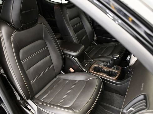 Used 2022 GMC Canyon Denali w/ Denali Black Edition Package image 44