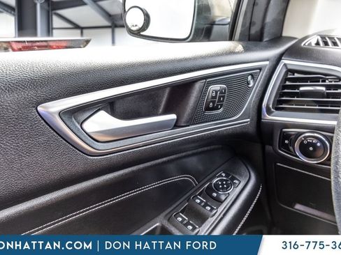 Certified 2024 Ford Edge Titanium AWD/4WD image 10