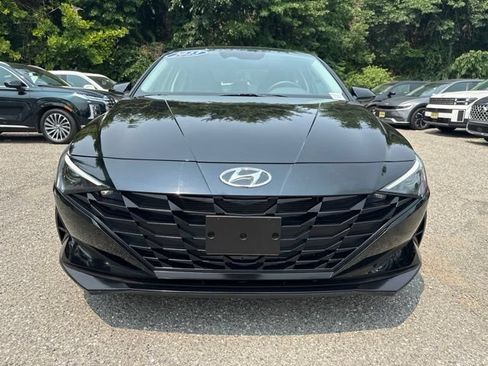 Used 2023 Hyundai Elantra SEL FWD image 2