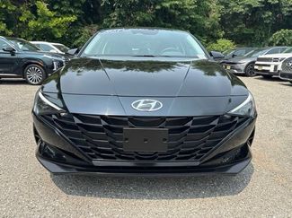 Used 2023 Hyundai Elantra SEL FWD video 2