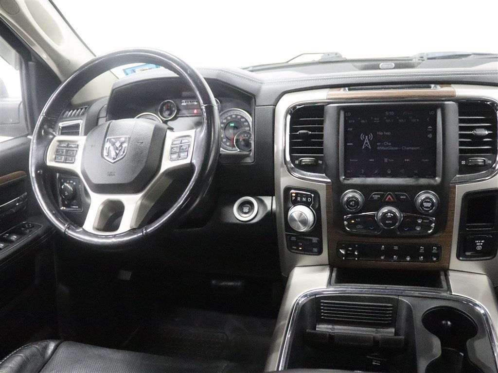 Used 2018 RAM 1500 Laramie w/ Convenience Group AWD/4WD image 23