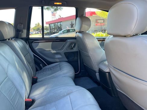 Used 2002 Jeep Grand Cherokee Overland image 25
