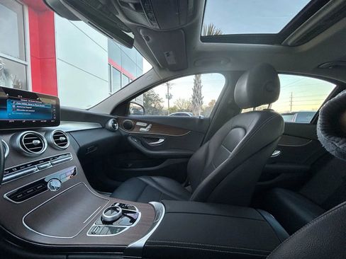 Used 2019 Mercedes-Benz C 300 4MATIC Sedan image 15