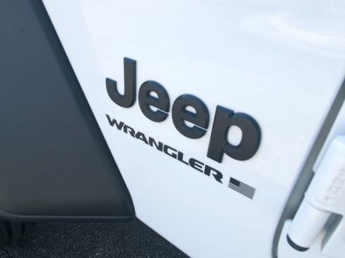Certified 2025 Jeep Wrangler Unlimited Sport image 13