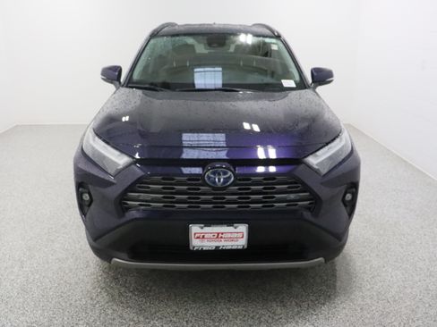 Used 2022 Toyota RAV4 Limited AWD/4WD image 3