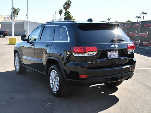 Used 2021 Jeep Grand Cherokee Laredo image 6