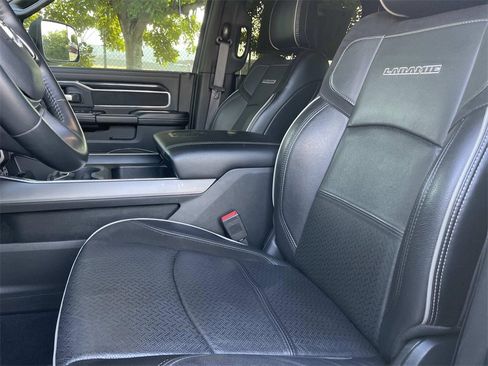 Used 2022 RAM 2500 Laramie w/ Night Edition image 21