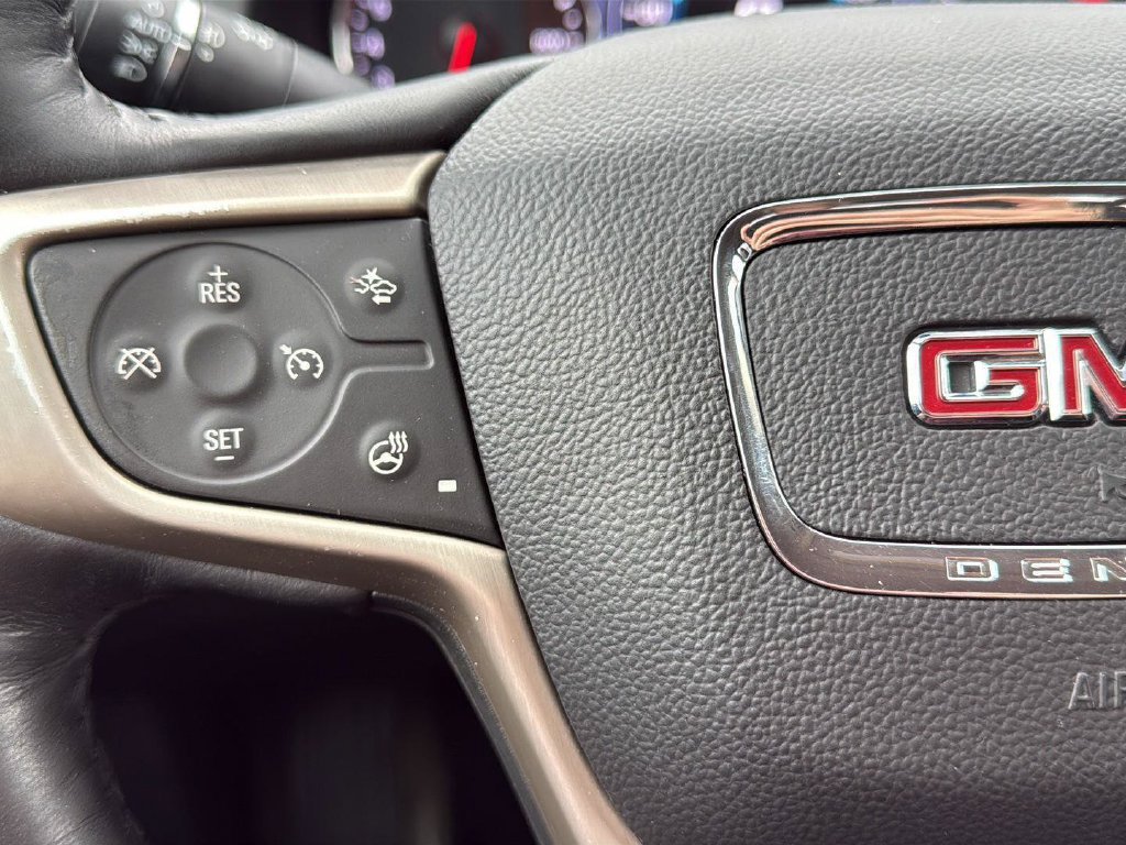 Used 2017 GMC Acadia Denali w/ Technology Package FWD image 20