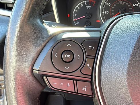 Used 2021 Toyota Corolla SE image 9