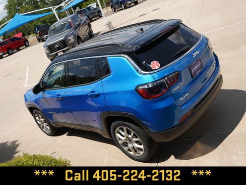 Used 2025 Jeep Compass Limited AWD/4WD image 13