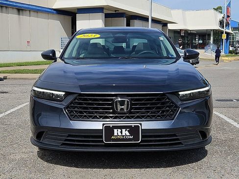 Used 2023 Honda Accord EX image 2