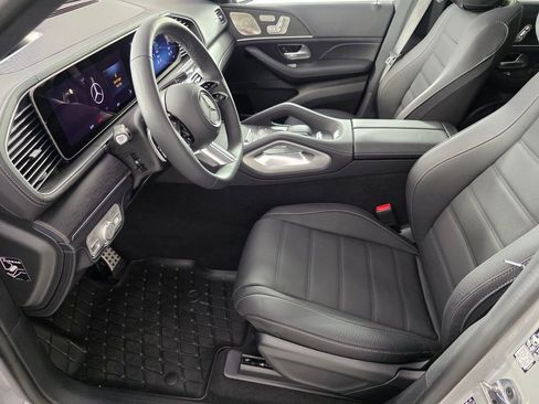 New 2026 Mercedes-Benz GLS 580 4MATIC image 6