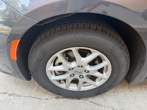 Used 2023 Chrysler Pacifica Touring-L FWD image 14