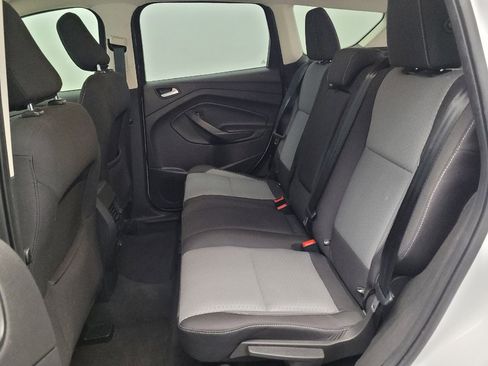 Used 2018 Ford Escape SE image 18