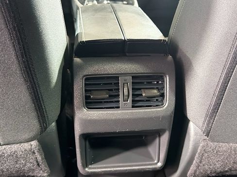 Used 2024 Nissan Rogue S FWD image 24