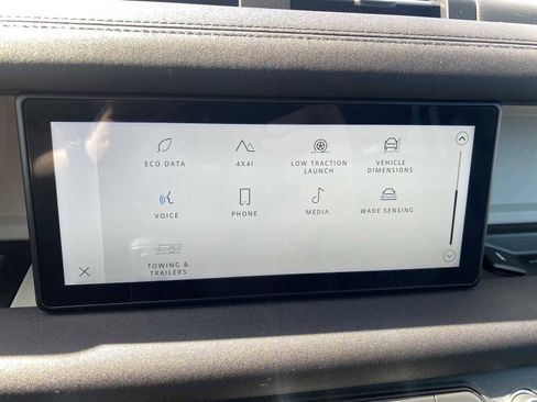 Used 2020 Land Rover Defender 110 First Edition image 26