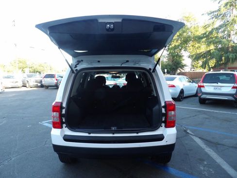 Used 2015 Jeep Patriot Sport w/ Power Value Group FWD image 10