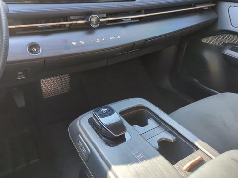 Used 2023 Nissan Ariya FWD image 14