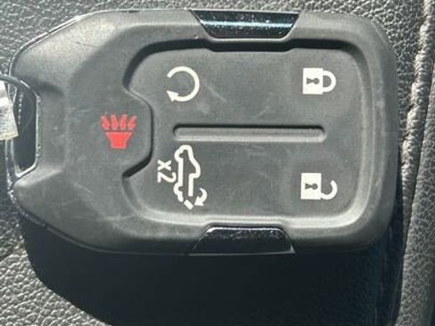 Used 2020 Chevrolet Silverado 1500 LT w/ All-Star Edition image 29