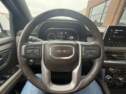 Used 2023 GMC Yukon XL SLT w/ SLT Premium Package AWD/4WD image 26
