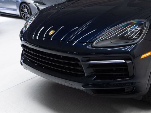 Certified 2023 Porsche Cayenne Coupe AWD/4WD image 32