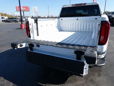 Certified 2023 GMC Sierra 1500 SLT w/ SLT Premium Package image 8