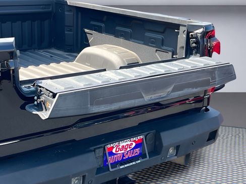 Used 2020 GMC Sierra 3500 AT4 w/ AT4 Premium Package AWD/4WD image 15