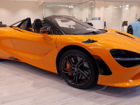 Used 2024 McLaren 750S Spider image 7