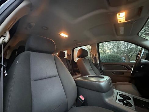 Used 2011 Chevrolet Tahoe LS w/ Convenience Package image 39