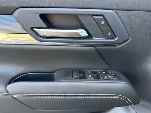 New 2026 GMC Terrain Elevation image 11