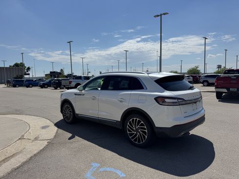 Used 2019 Lincoln Nautilus Reserve AWD/4WD image 4