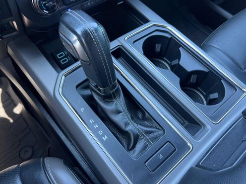 Used 2017 Ford F150 Raptor w/ Equipment Group 802A Luxury AWD/4WD image 20