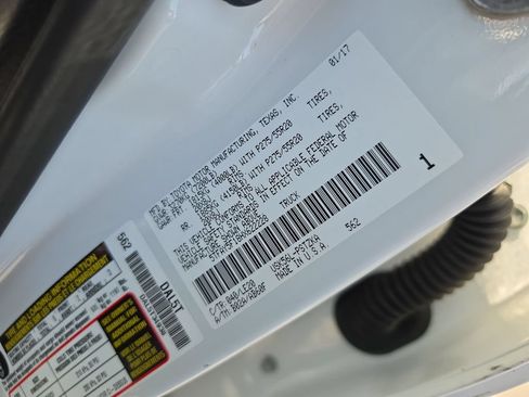 Used 2017 Toyota Tundra Platinum AWD/4WD image 39