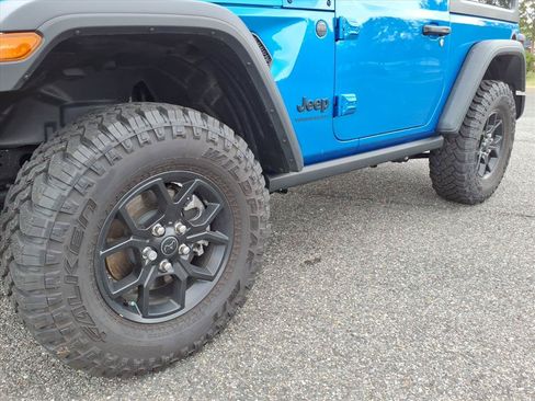 Used 2026 Jeep Wrangler Sport AWD/4WD image 10