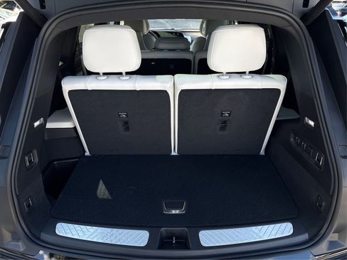 New 2026 Cadillac Vistiq Sport image 11