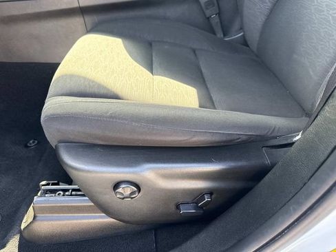 Used 2023 Dodge Durango GT RWD image 23
