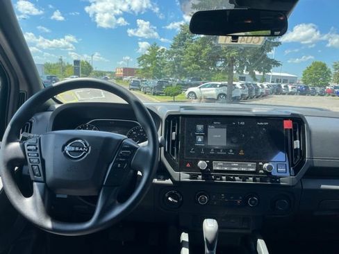 Certified 2026 Nissan Frontier SV AWD/4WD image 17