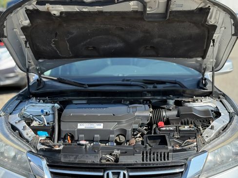 Used 2015 Honda Accord Touring image 30