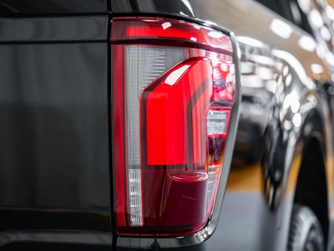 Certified 2025 Ford F150 Lariat w/ Equipment Group 502A High image 21