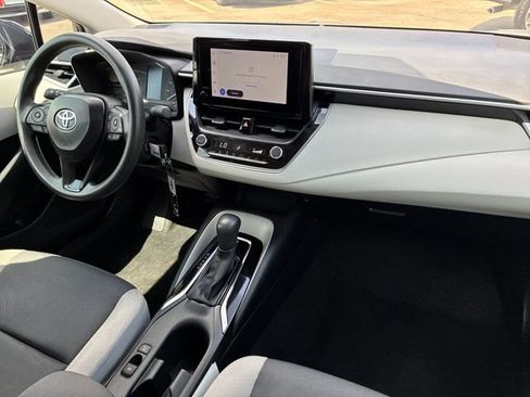 Used 2025 Toyota Corolla LE FWD image 15