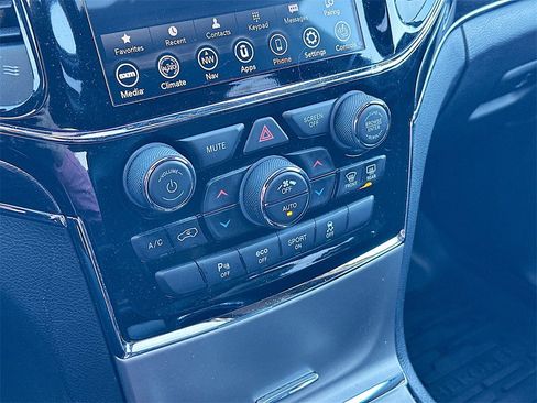 Used 2021 Jeep Grand Cherokee Trailhawk w/ Premium Lighting Group image 14