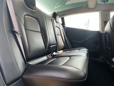 Used 2018 Tesla Model 3 Long Range image 33