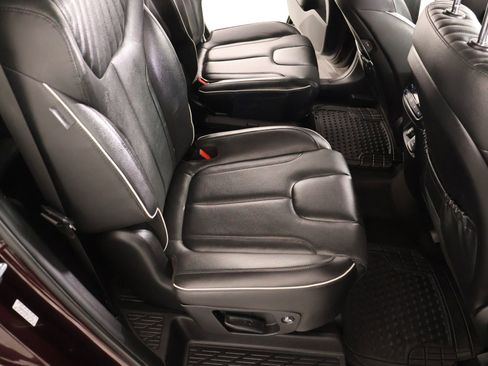Used 2024 Hyundai Palisade Limited image 16